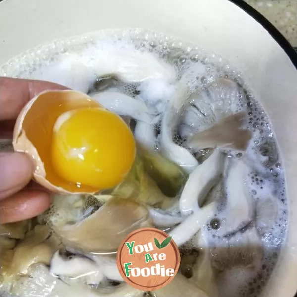Mushroom poached egg soup