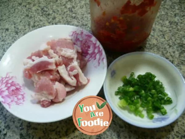 Fried beancurd with streaky pork