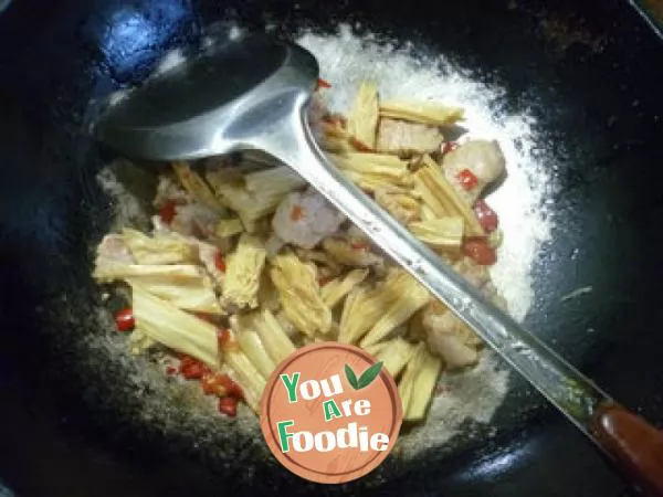 Fried beancurd with streaky pork