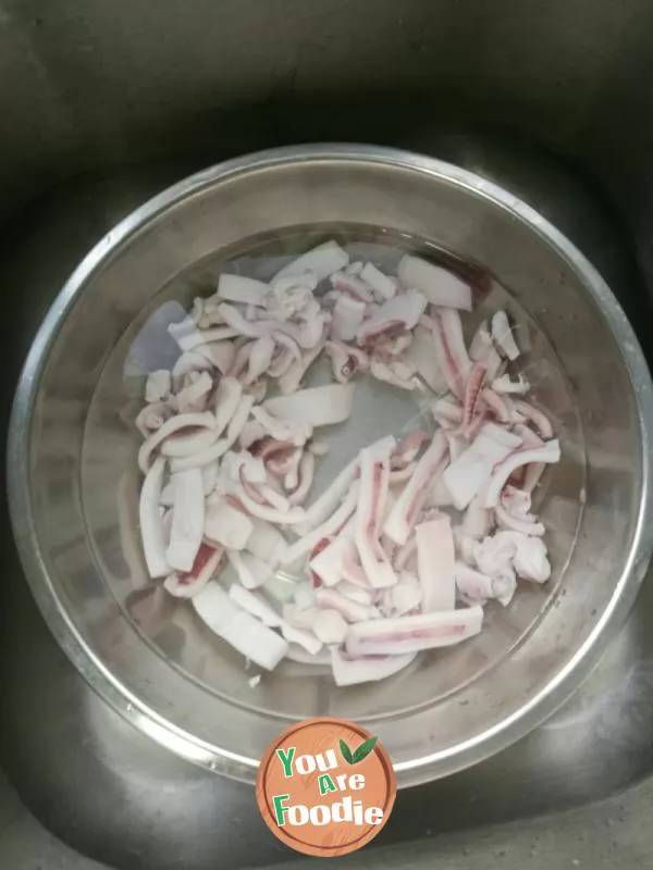 Fried squid in soy sauce