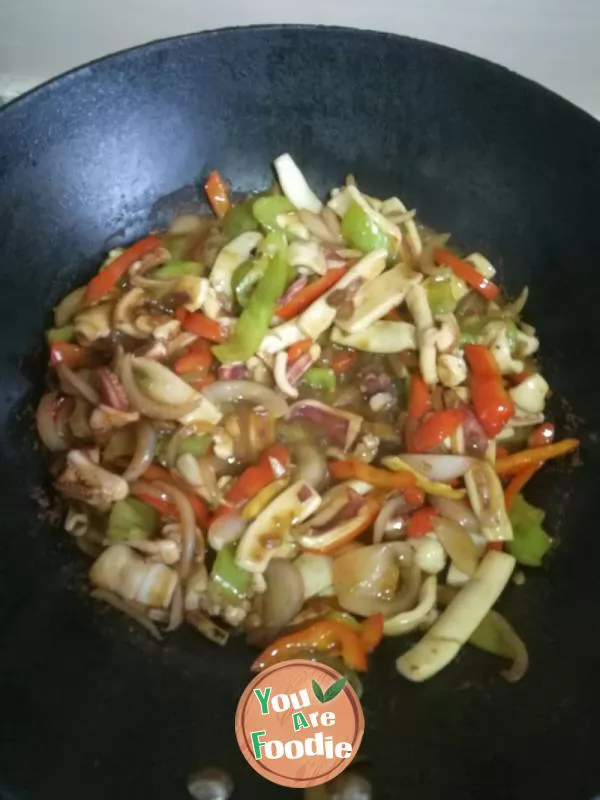 Fried squid in soy sauce