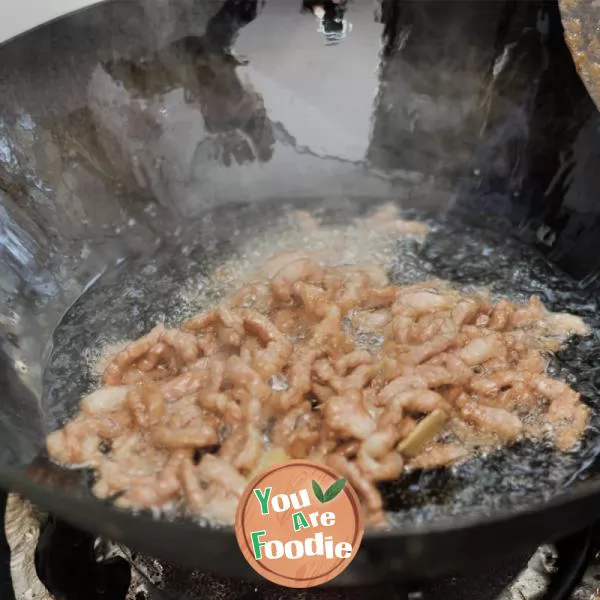 Sauteed Shredded Pork with Green Pepper