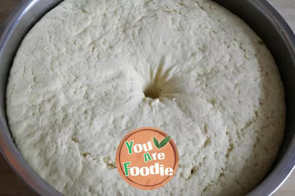 Corn flour and scallion rolls