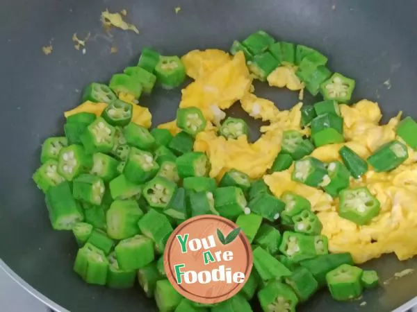Fried Egg with Okra