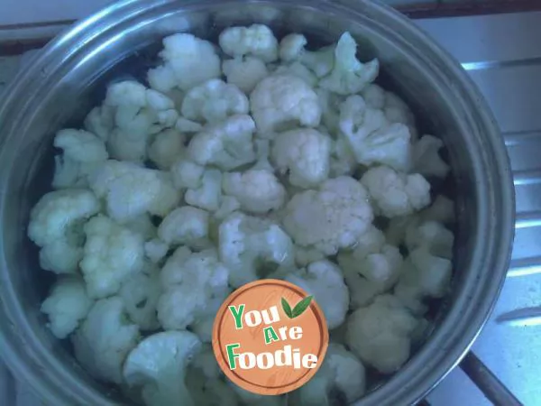 Cauliflower salad