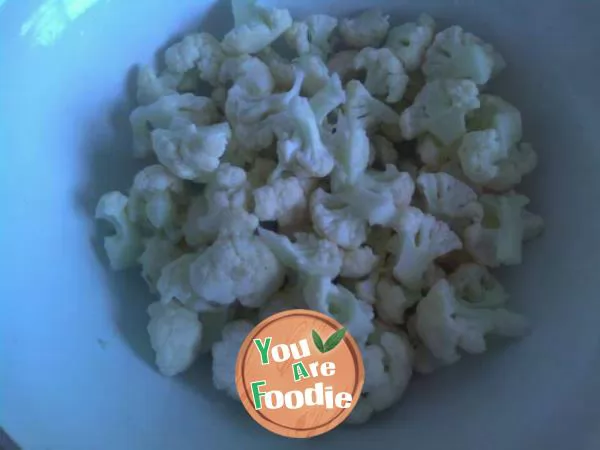 Cauliflower salad