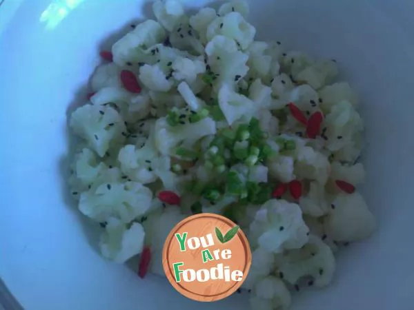Cauliflower salad