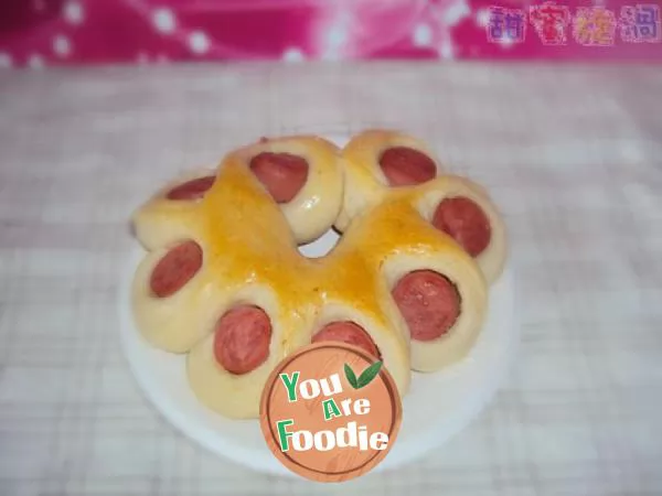 Ham Bread with petals
