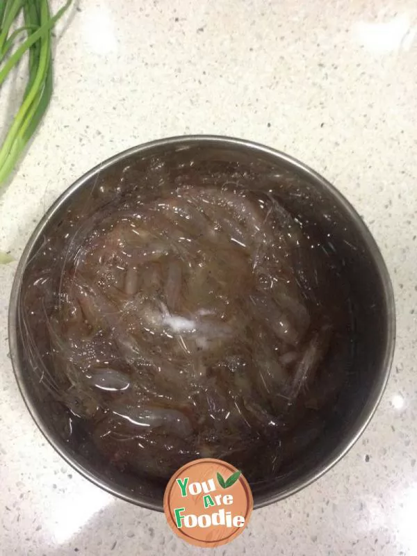 White shrimp with pepper and salt