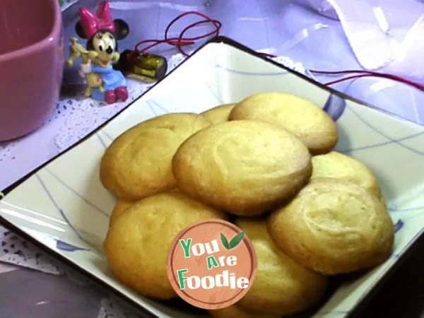 Plain milk biscuit