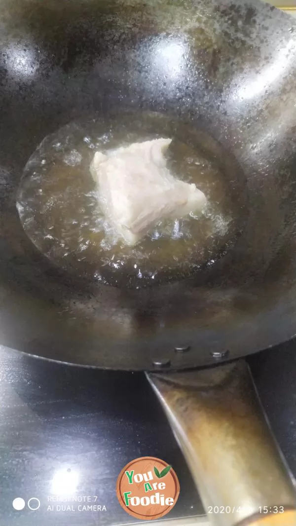 Fried pork with tiger skin