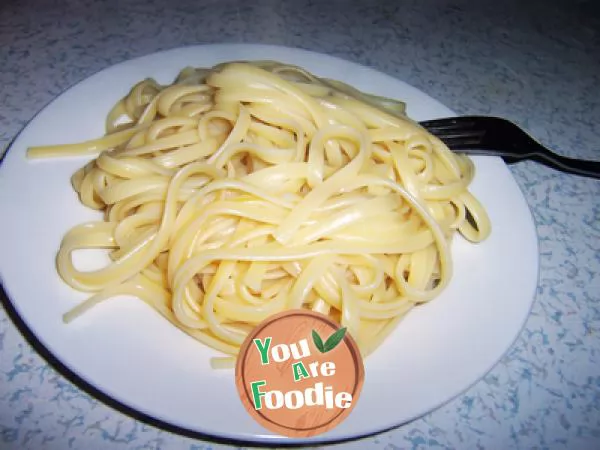 Spaghetti with tomato and minced meat