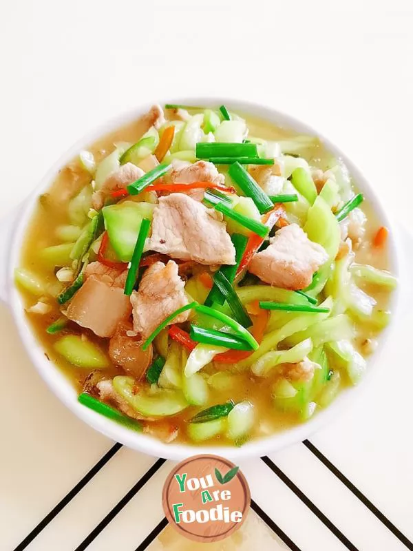 Fried towel gourd with sliced meat