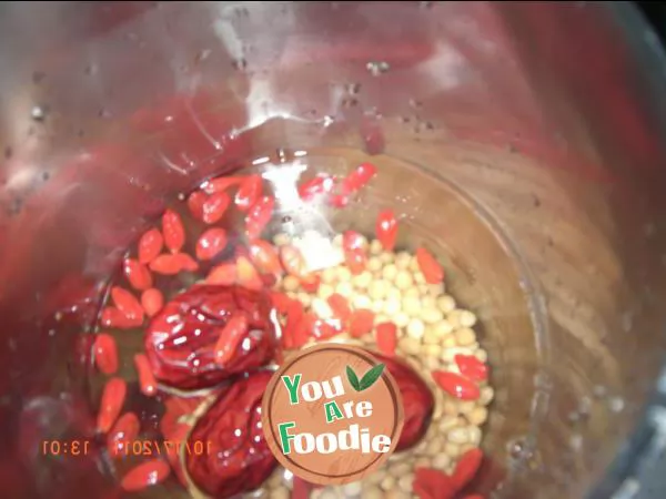Beauty care -- Chinese wolfberry red jujube soymilk