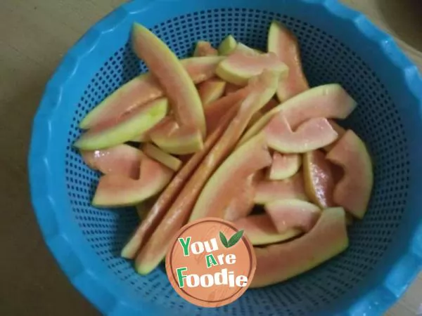 Sweet and sour papaya