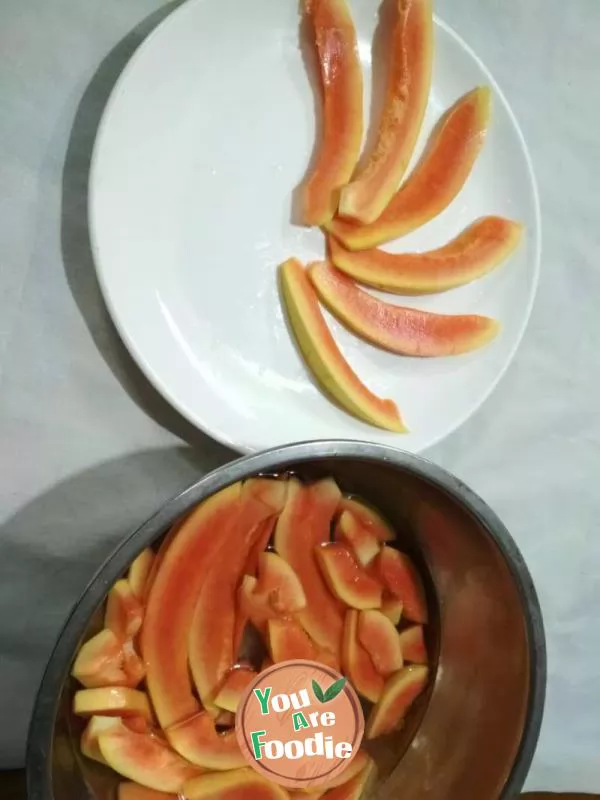 Sweet and sour papaya