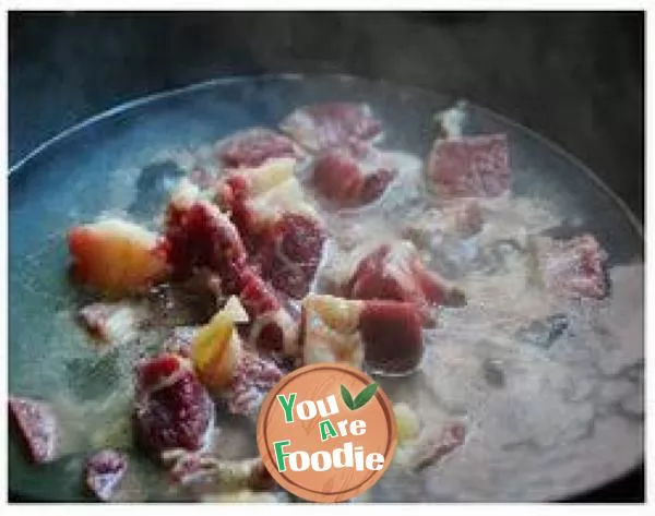 Stewed radish with beef brisket