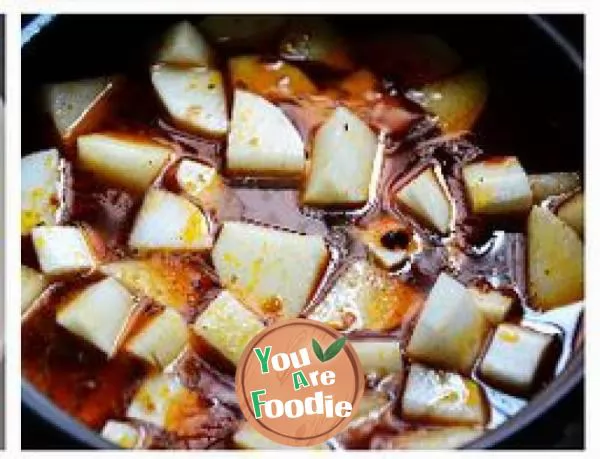 Stewed radish with beef brisket