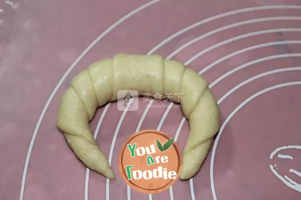 Cheese croissant