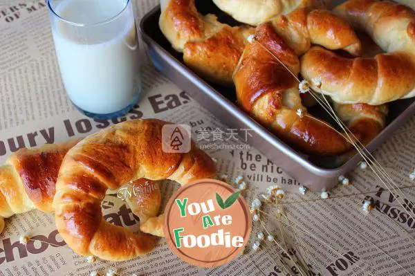 Cheese croissant