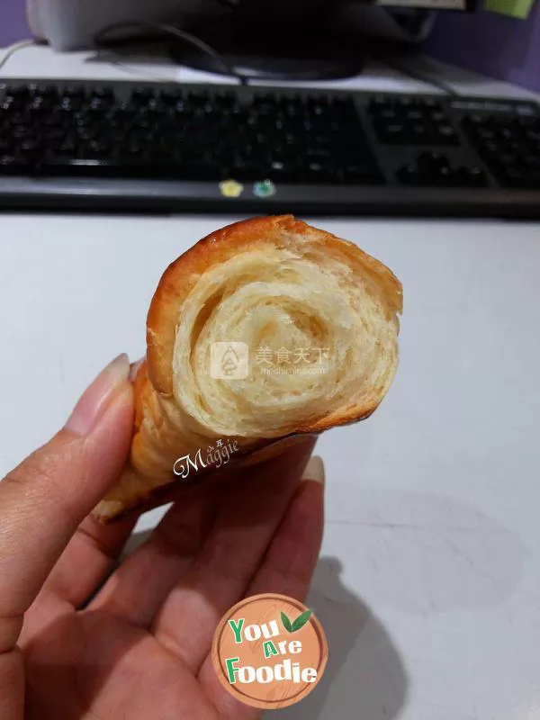 Cheese croissant