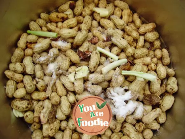 Leisure snack ---- homemade spiced peanuts