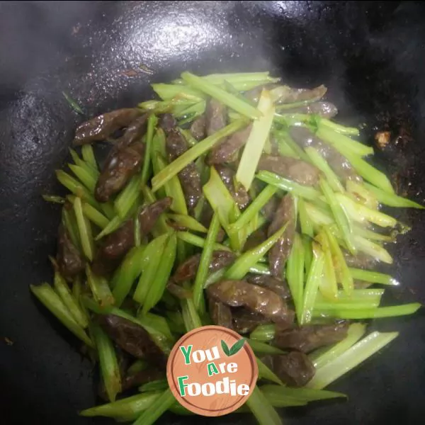 Fried celery with dried sausage