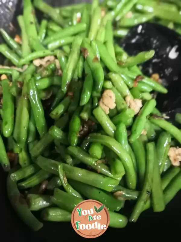 Peanuts with beans
