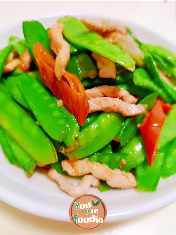 Fried pork with lotus beans