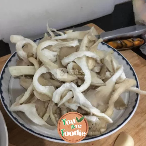 Pleurotus ostreatus and okra