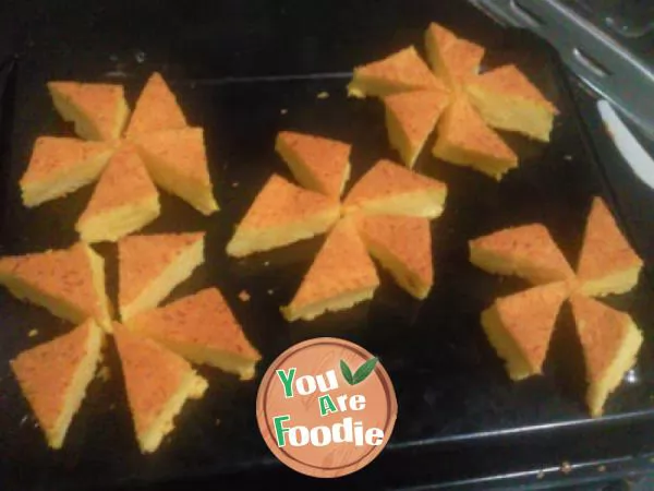 Pumpkin cake with sweet corn juice