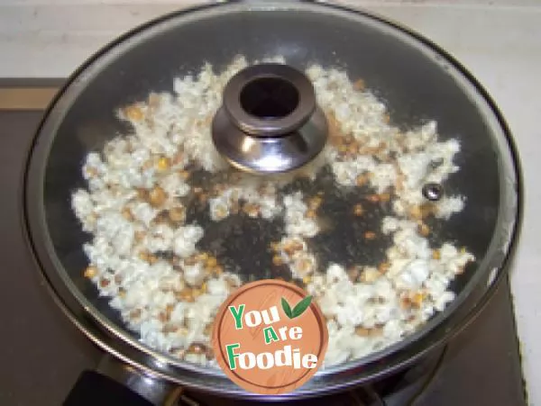 Chocolate cream popcorn