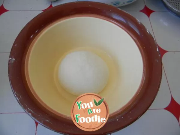 Milk flavored bean paste cake