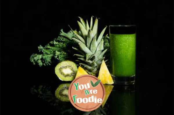 Kale,-pineapple-and-kiwi-juice-are-recommended-for-you-to-lose-weight