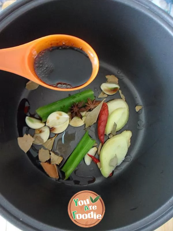 [marinated] home made marinated meat and eggs (with the method of quickly boiling eggs)