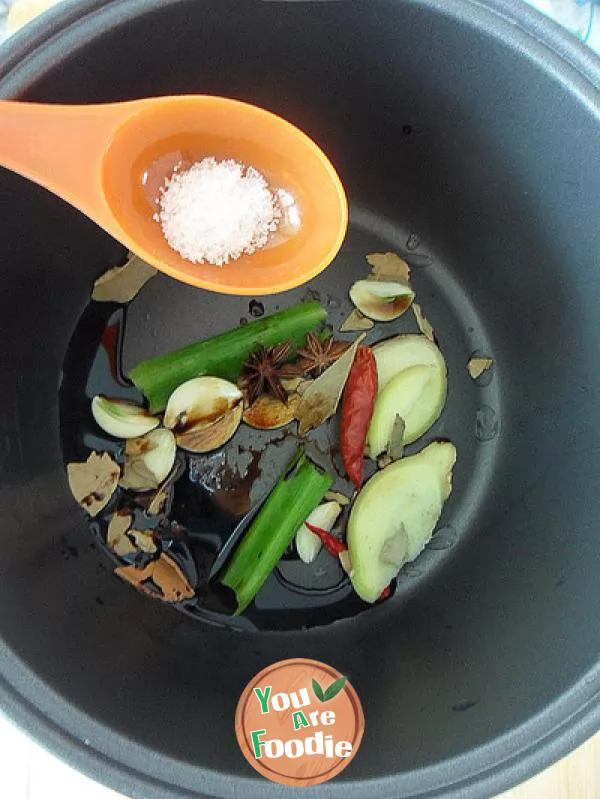 [marinated] home made marinated meat and eggs (with the method of quickly boiling eggs)