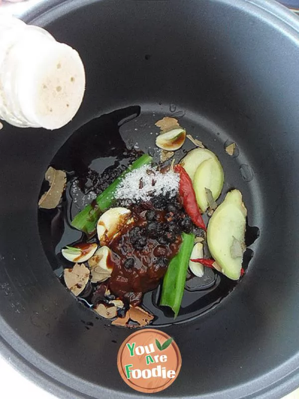 [marinated] home made marinated meat and eggs (with the method of quickly boiling eggs)