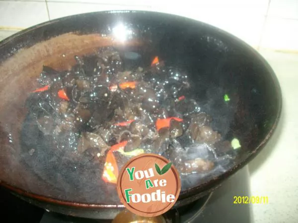 Health food -- braised lettuce with agaric