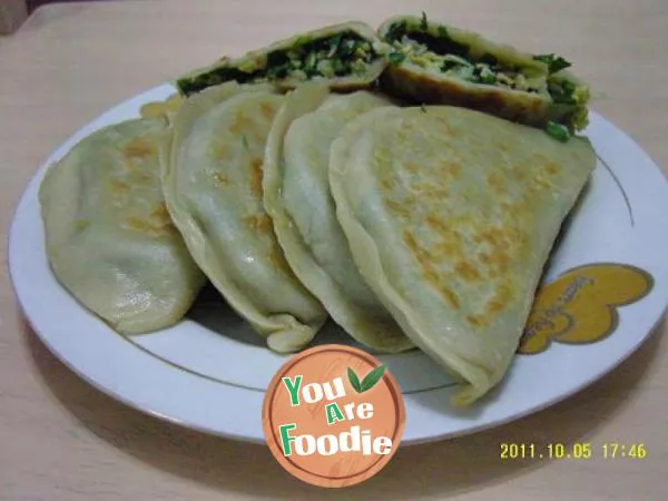 Fried Chinese leek dumplings
