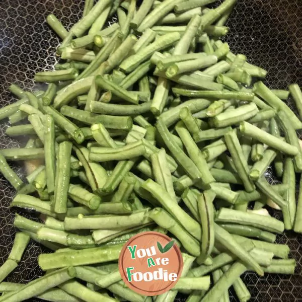 Stir fried potato with cowpea
