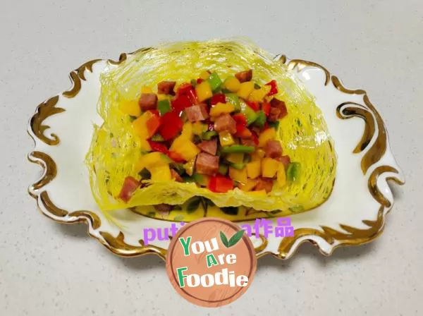 Colorful-dishes