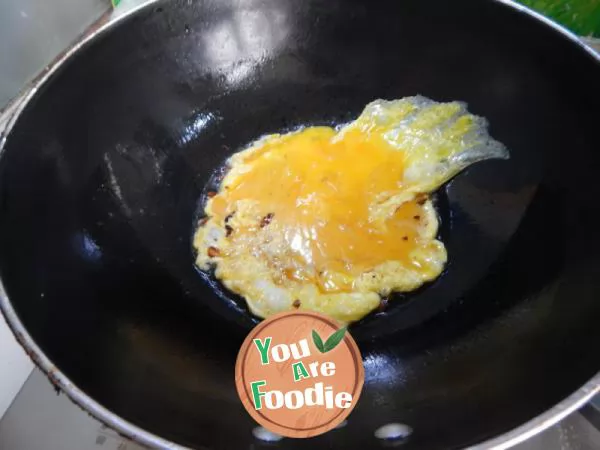 Fried egg with leek moss