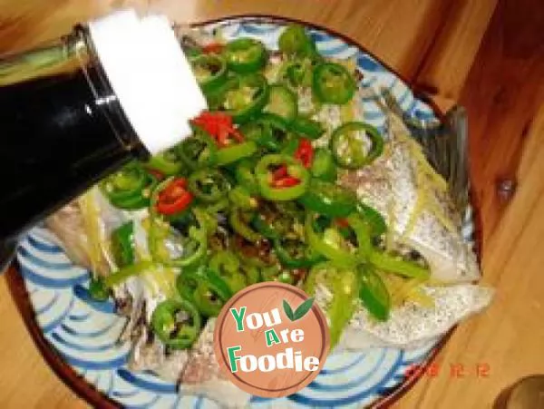 Simple fish belly with pepper rings