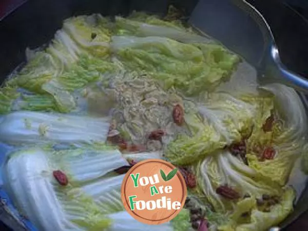 Stewed Chinese cabbage with Chinese wolfberry