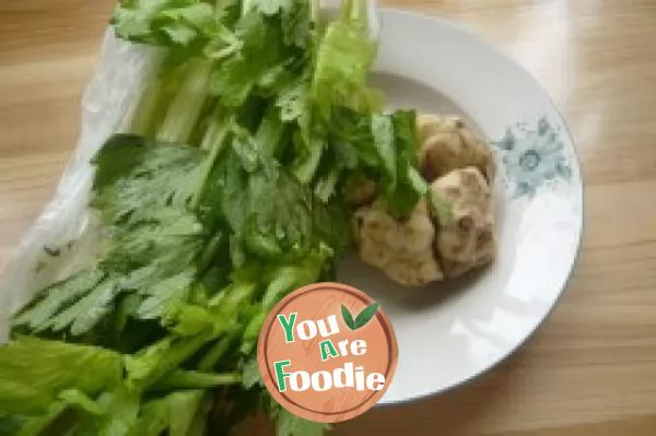 Sauteed Lily Bulbs and Celery