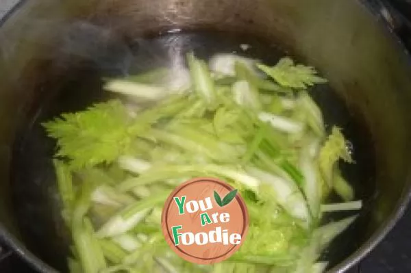 Sauteed Lily Bulbs and Celery