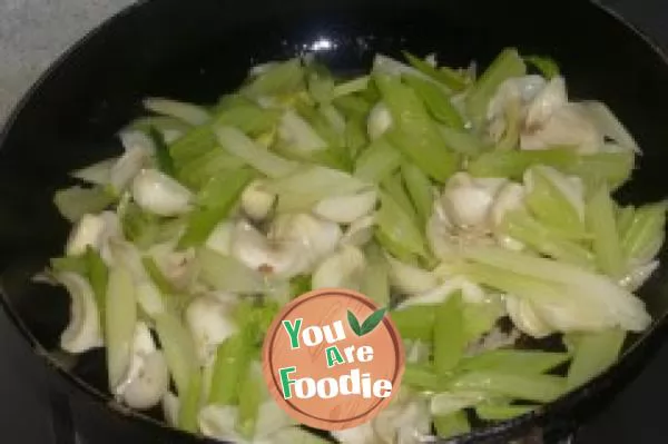 Sauteed Lily Bulbs and Celery