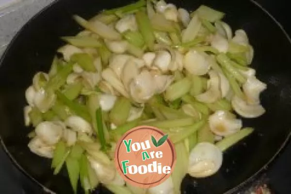 Sauteed Lily Bulbs and Celery