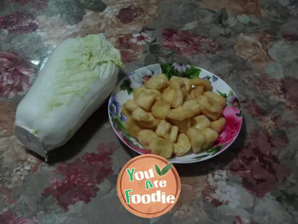 Fried bean curd with cabbage