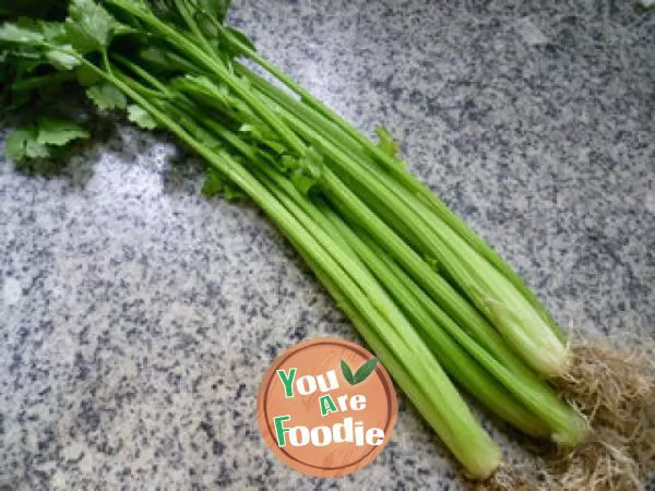 Fried celery with leek sprouts